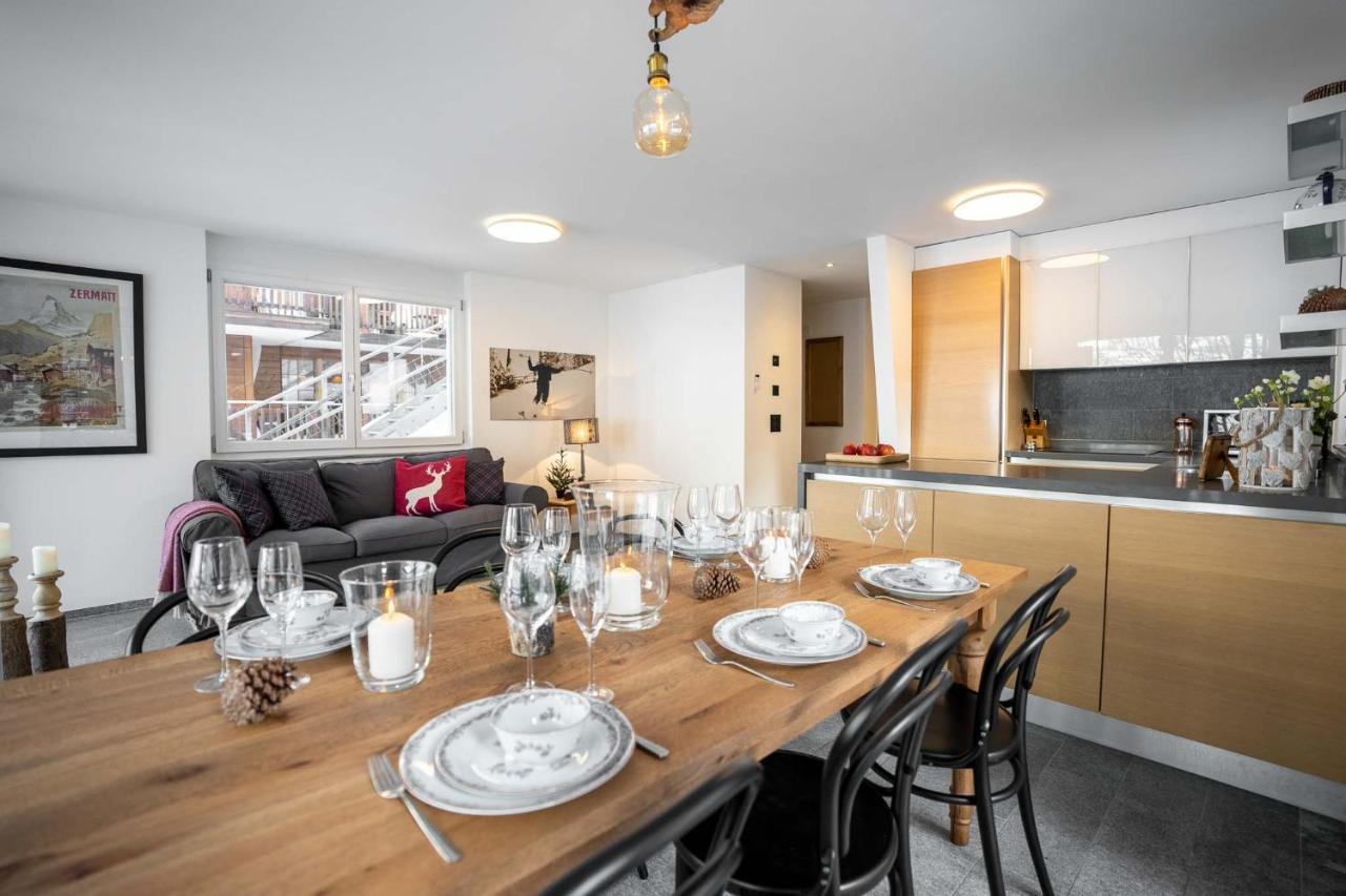 Modern Apartment With Matterhorn View Церматт Экстерьер фото