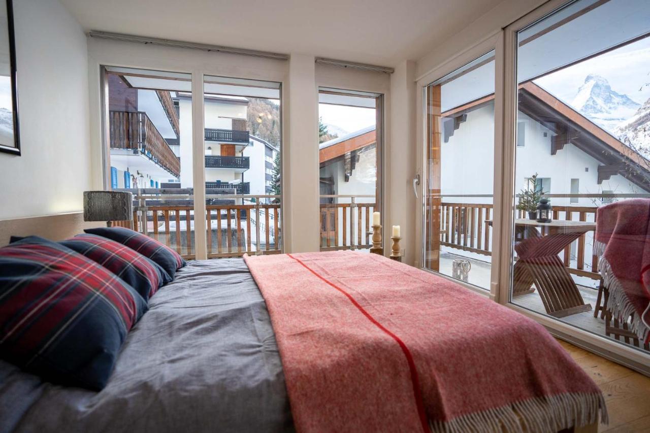 Modern Apartment With Matterhorn View Церматт Экстерьер фото